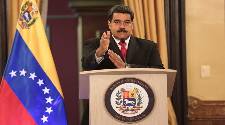 El mandatario venezolano acusó a EE.UU. y al presidente de Colombia de querer asesinarlo.