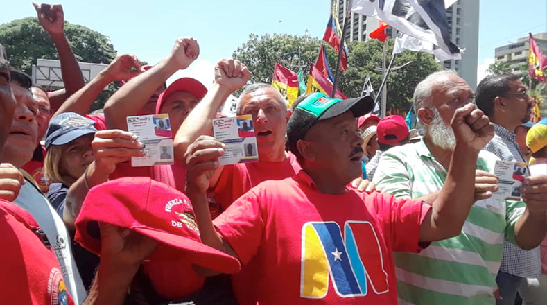 El pueblo venezolano se concentra con alegría y repudian el atentado fallidos ocurrido contra el jefe de Estado.
