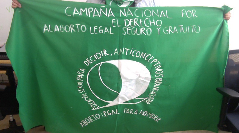 Colombia también se unió a la lucha de las argentinas y solicitan que se legalice el aborto para no morir en el intento de una práctica clandestina.  