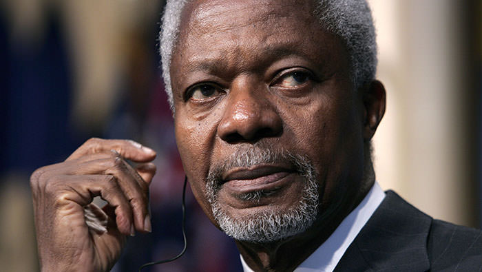 Annan ingresó en la ONU en 1962 en Ginebra, como encargado del presupuesto en la Organización Mundial de la Salud (OMS).