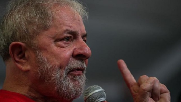 El candidato presidencial, Luiz Inácio Lula da Silva, denunció la invisibilización de su propaganda de electoral en Brasil.