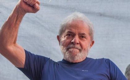 Lula cumple 150 días como preso político en la Superintendencia de la Policía Federal (PF) en Curitiba.
