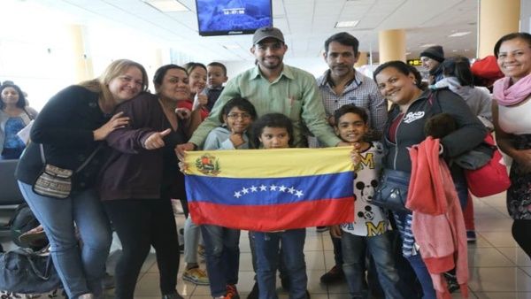 Venezuelan citizens leave the Jorge Chavez International airport in Lima on Saturday night with the help of Venezuela's Return to the Homeland Plan. Sept. 9,2018