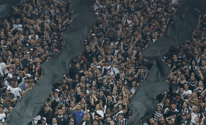 A group of Atletico-Mineiro fans.