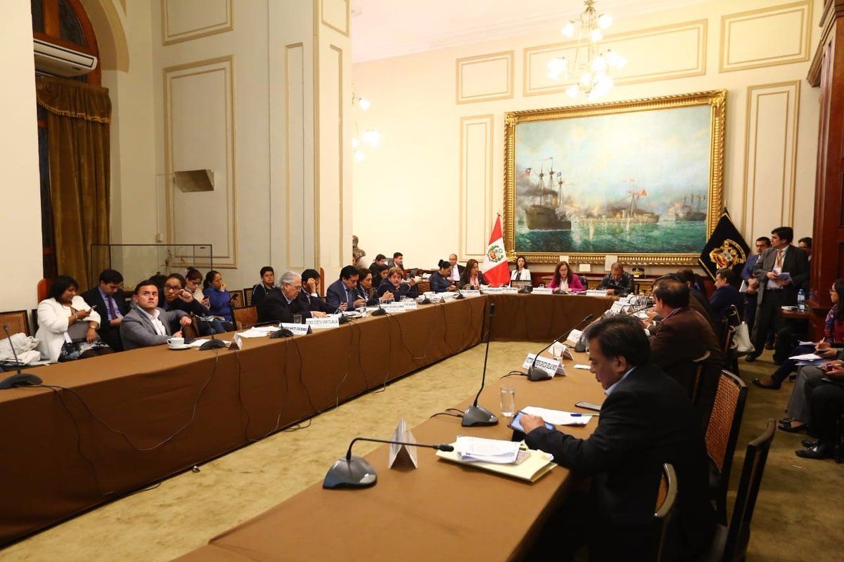 El dictamen sobre la bicameralidad del Congreso contó con la aprobación de la mayoría de los miembros de la Comisión de Constitución del Parlamento peruano.