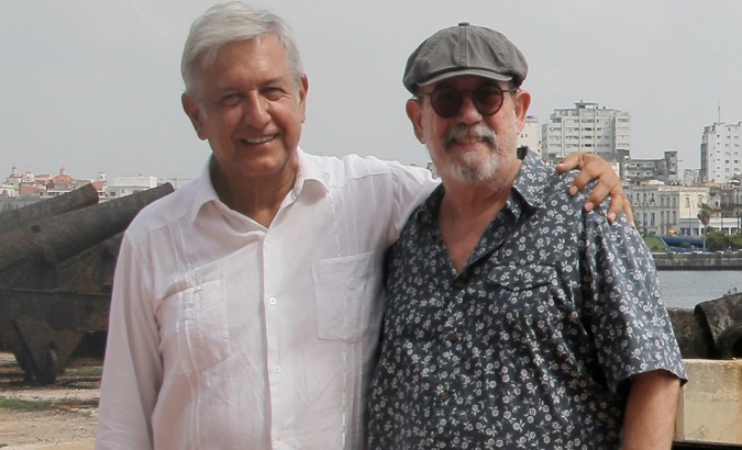 Cuban singer Silvio Rodriguez (R) with Mexican President-Elect Lopez Obrador in February 2018.