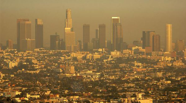 Estados Unidos también tiene un panorama negativo ante este hecho social, pues en Los Ángeles (California) el aire es de mala calidad, y trae consigo altas cifras de mortalidad.