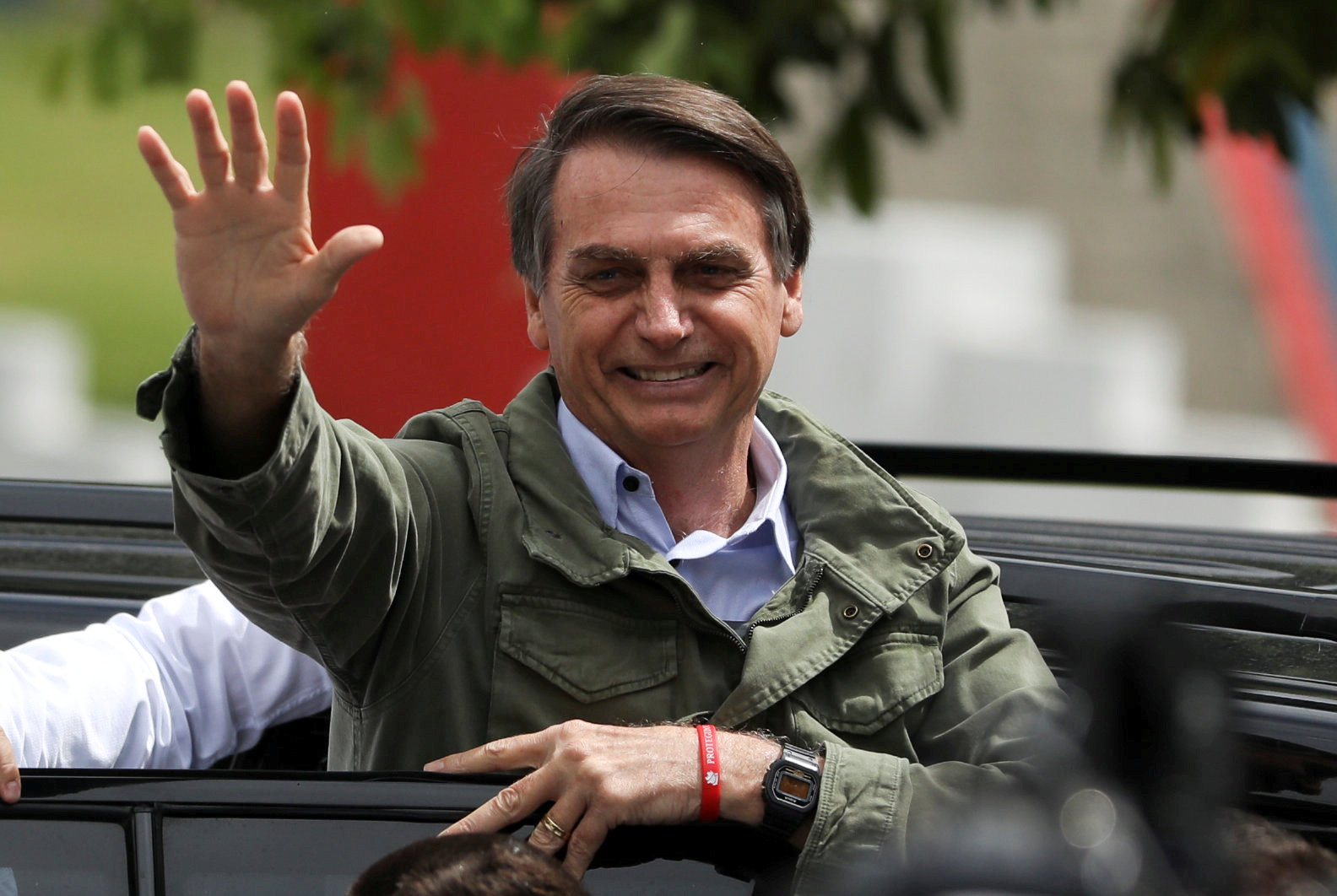 Las primeras medidas de Bolsonaro son la reducción del Estado y garantizar la tenencia de armas a los civiles.