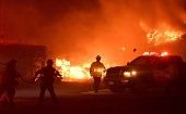 Los bomberos han podido controlar el 25 por ciento del mayor incendio en el sur de California.