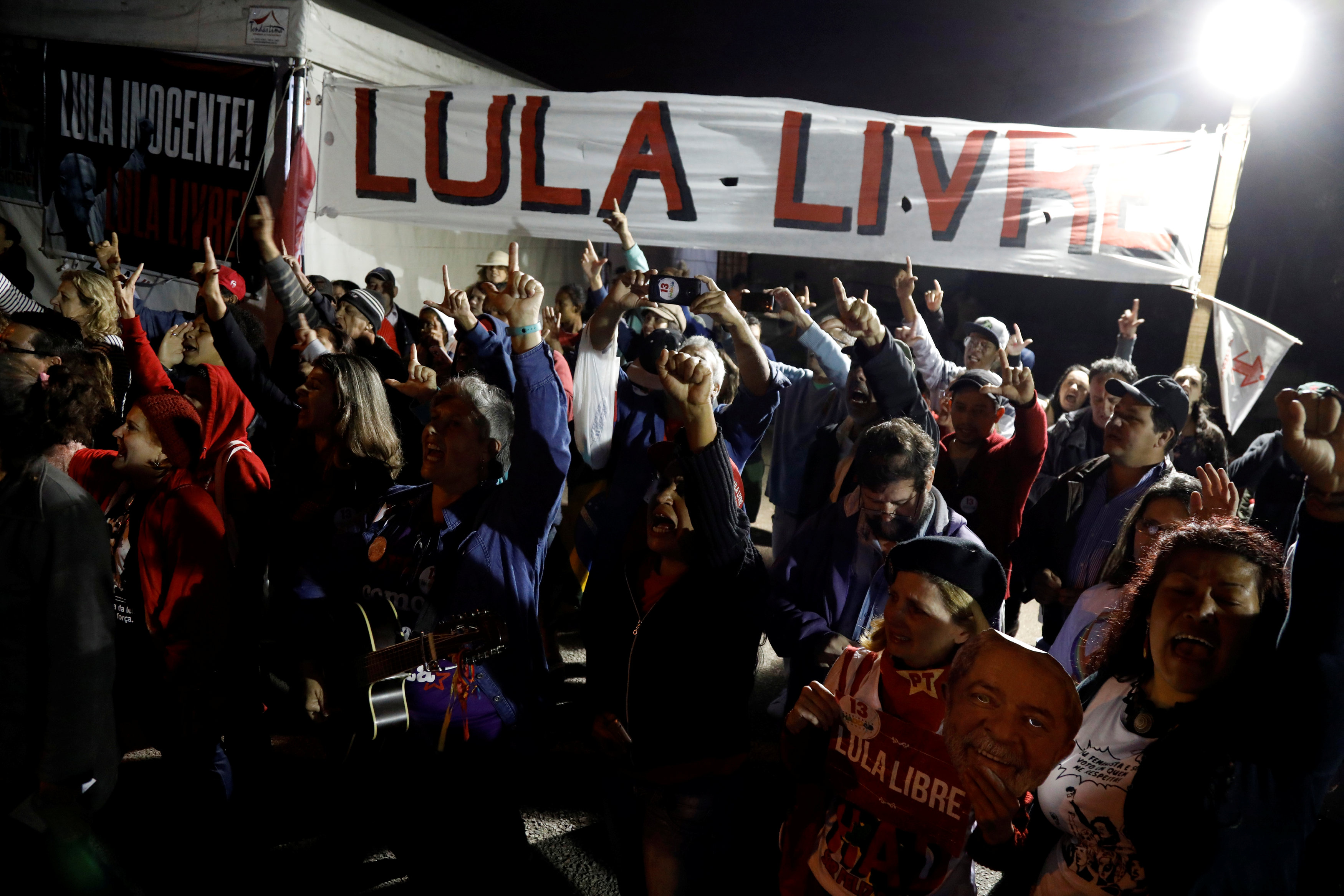 El teólogo brasileño de la liberación, Leonardo Boff, señaló que el expresidente Lula instó a 