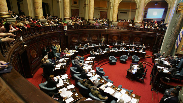 El proyecto de ley fue aprobado de manera unánime por parte de los senadores de Uruguay.