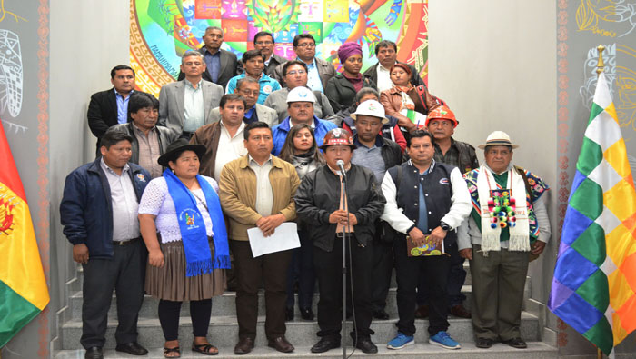 La Conalcam agrupa a las principales organizaciones sociales de Bolivia y formalizaron el binomio Evo-García Linera para las elecciones de 2019.