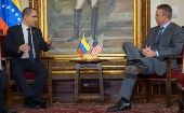 Jorge Arreaza y James Story se reunieron en la sede de Cancillería de Venezuela luego de que este miércoles, el presidente Maduro denunció un plan de carácter terrorista y golpista por parte del consejero de Seguridad Nacional de EE.UU., John Bolton.