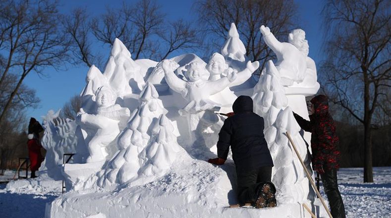 Crean asombrosas esculturas de nieve en Harbin, China