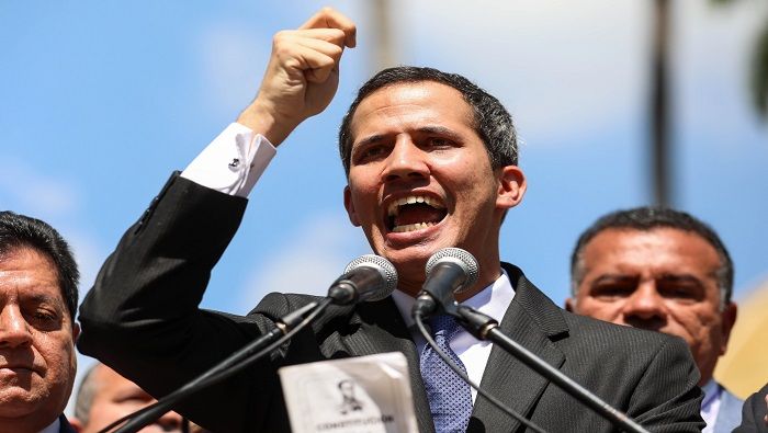 Juan Guiadó viola la Constitución de Venezuela al autoproclamarse como 