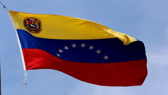 El canciller de Venezuela, Jorge Arreaza, agradeció el gesto de una activista estadounidense que llamó a rechazar el golpe de Estado.