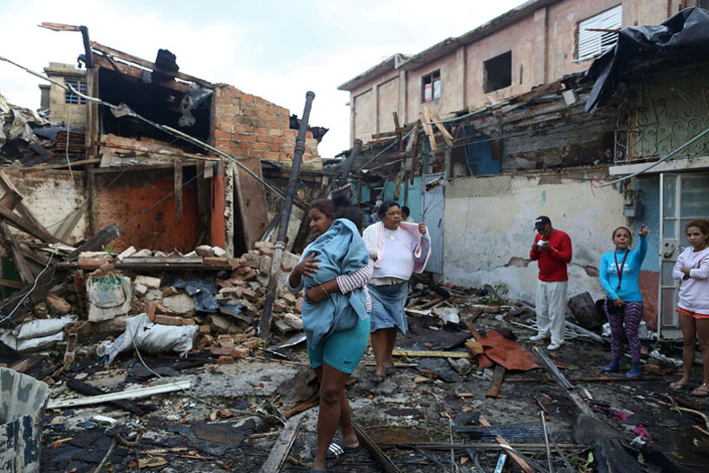 Casi 200 heridos y más de 1.900 viviendas afectadas son parte de las consecuencias del tornado que sorprendió a la población de la isla caribeña.