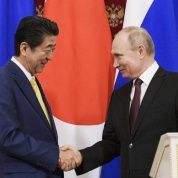 Rusia y China se acercan cada día más, según los principales espías de EU