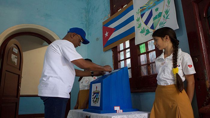 6.816.169 cubanos votaron a favor de la nueva Constitución de Cuba.