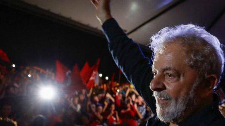 Lula permanece preso desde abril de 2018 por la condena que le impuso el Tribunal Regional Federal de Brasil.