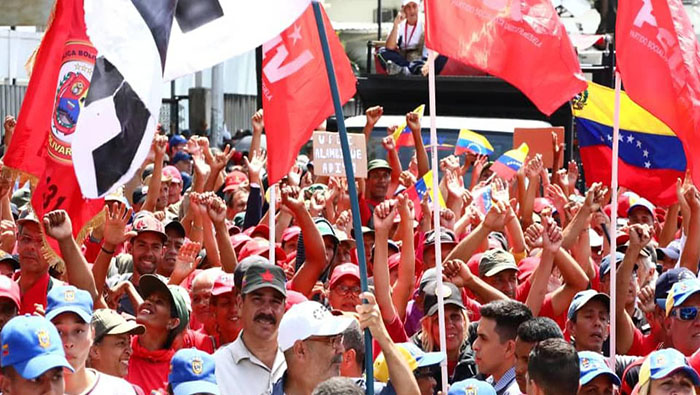 El pueblo bolivariano se volcó este sábado a las calles para respaldar al Gobierno revolucionario.
