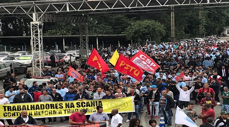 Protestan en Brasil contra reforma de pensión de Jair Bolsonaro