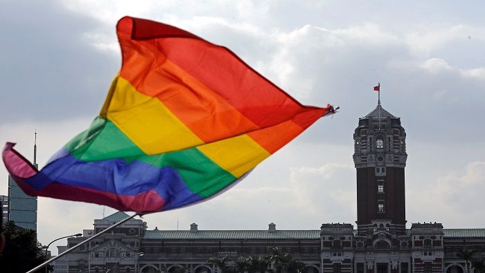 La recepción a la delegación LGBT en el Vaticano se hizo dos días después de las afirmaciones de las Naciones Unidas sobre la violación de derechos humanos por parte de Brunéi, con respecto a la homosexualidad.