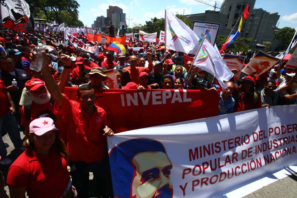  En la marcha convergen todos los movimientos sociales y organizaciones populares para llevar un mensaje de no más injerencia en Venezuela.