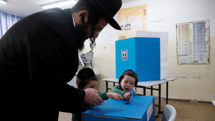 Los israelíes acuden este martes a las urnas para elegir a los 120 nuevos miembros del parlamento.