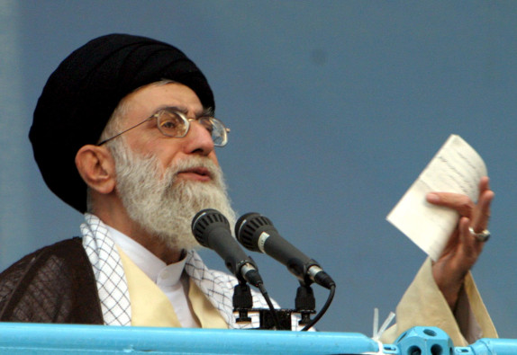 Jamenei:Irán vencerá, sin duda, al “gran Satán” estadounidense