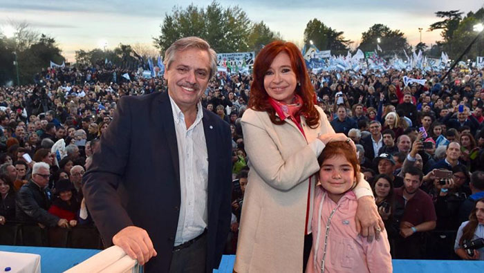 CFK convocó a un gran pacto social para reconstruir el país.