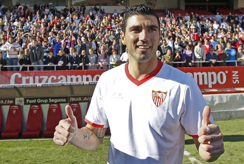 Actualmente Reyes, de 35 años, era jugador del Extremadura que militaba en la Segunda División Española.
