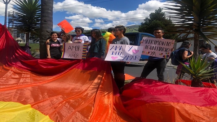 Hay al menos 12 casos en Ecuador de parejas del mismo sexo que esperan la decisión de la Corte Constitucional.