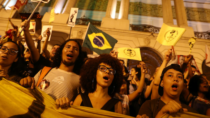 Los sindicatos y movimientos sociales brasileños realizan este viernes una huelga general contra la reforma jubilatoria.