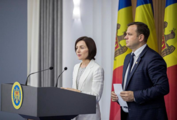 La prolongada crisis institucional en Moldavia derivó en una situación de dualidad de poderes.