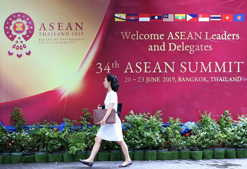 La Asean fue fundada en 1967 (por Birmania, Brunéi, Camboya, Filipinas, Indonesia, Laos, Malasia, Singapur, Tailandia y Vietnam).