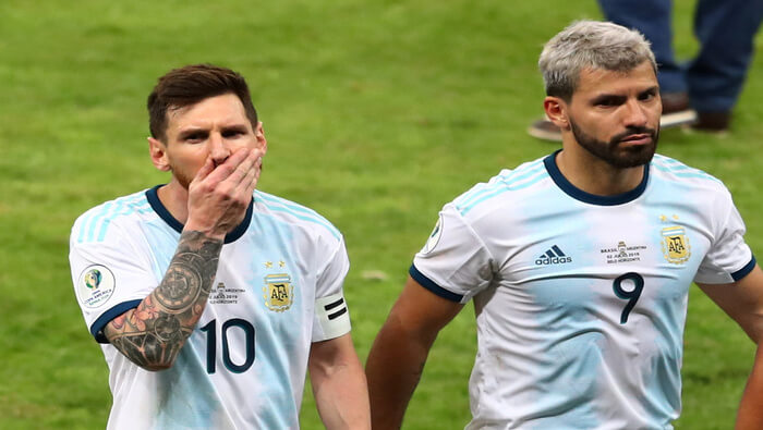 El jugador argentino Lionel Messi cuestionó la actuación de los árbitros en comparación con lo realizado en otros encuentros.