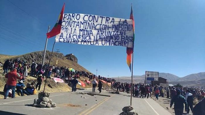 Los manifestantes se mantienen apostados en la entrada de Valle Tambo, Arequipa desde hace una semana.