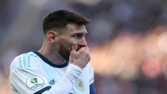 La tarjeta roja de Messi en la Copa América le valió la suspensión de un partido y una sanción monetaria.