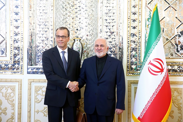El jefe de la diplomacia en Irán aseguró que el país mantiene ese programa en la actualidad.