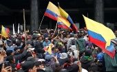 Miles de representantes indígenas, campesinos y organizaciones sociales arriban a Quito (capital) para unirse a las manifestaciones contra Moreno.