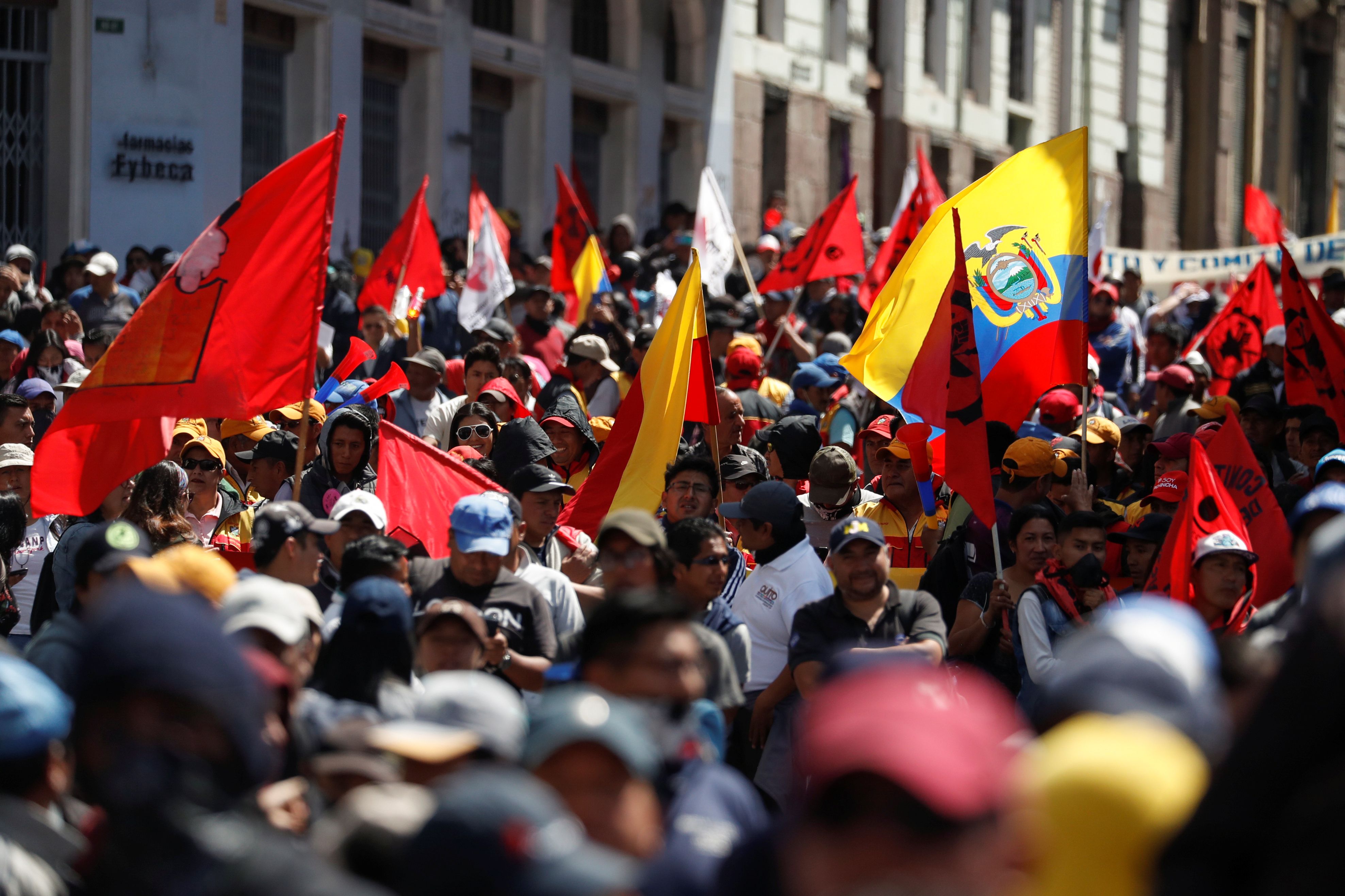 La alcaldesa de Guayaquil convocó también una marcha en la provincia para tratar de impedir el acceso de los manifestantes indígenas.