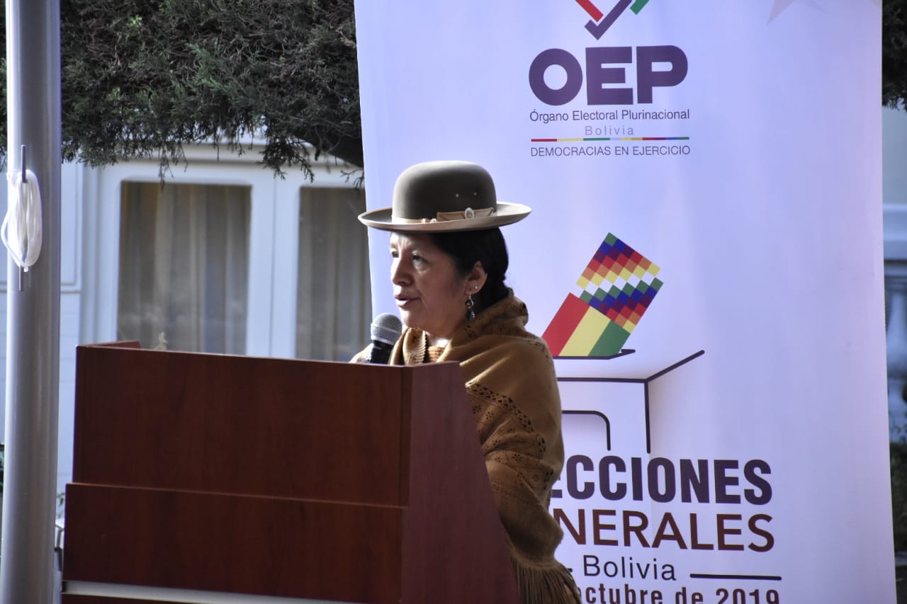 El acto, realizado en las instalaciones del TSE, fue encabezado por la presidenta del organismo, María Eugenia Choque.