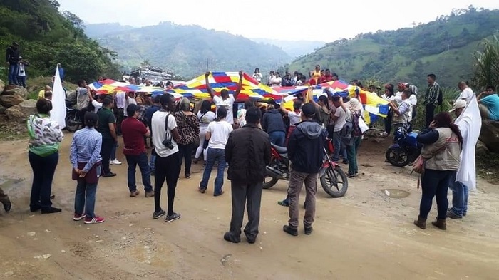 La comunidad indígena de Colombia exige respeto y garantías a sus derechos, además denuncia los constantes asesinatos a sus compañeros de etnia.