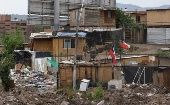 Según datos oficiales, 8,9 por ciento de los habitantes de Chile se encuentran en la pobreza, pero la cifra pudiera ser mayor si solo se tuviera en cuenta los ingresos autónomos, principalmente del trabajo y las pensiones contributivas.