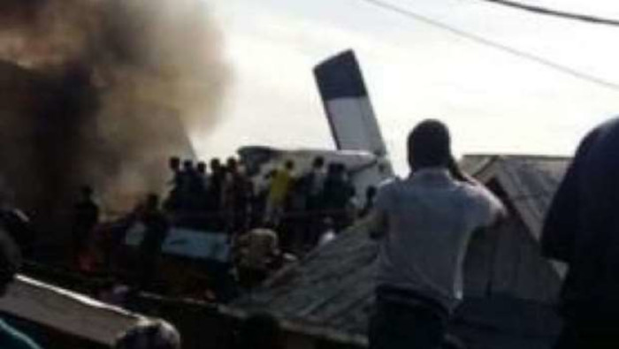 Un accidente aéreo registrado en la República Democrática del Congo dejó al menos seis muertos.