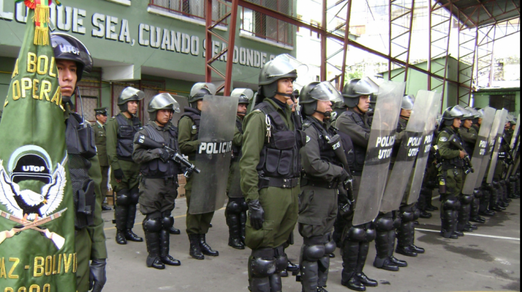 Mediante su cuenta de Twitter, el presidente Morales expuso el comunicado emitido por el comandante del cuerpo policial boliviano.