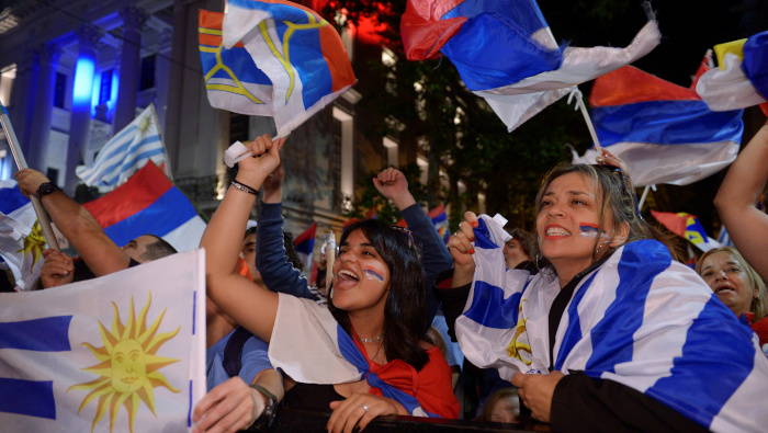 Los uruguayos conocerán este fin de semana al ganador de la segunda vuelta presidencial celebrada el domingo pasado.