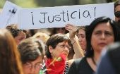 El 14 de diciembre pasado se impuso la querella contra el presidente, Sebastian Piñera  a quien los chilenos responsabilizan de crímenes de lesa Humanidad