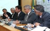  El ministro de Salud brasileño, Luiz Henrique Mandetta, aconsejó a la comunidad sobre la prevención del 2019-nCoV.